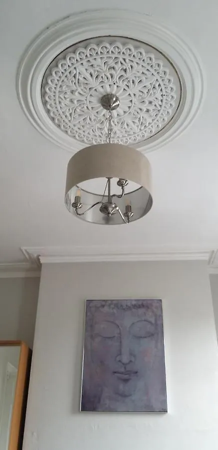 St. James Street Townhouse Μπέλφαστ Δωμάτια σε οικογενειακή κατοικία